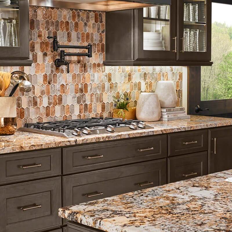 5 Popular Granite Kitchen Countertop, What Color Backsplash Goes Good With Brown Countertops
