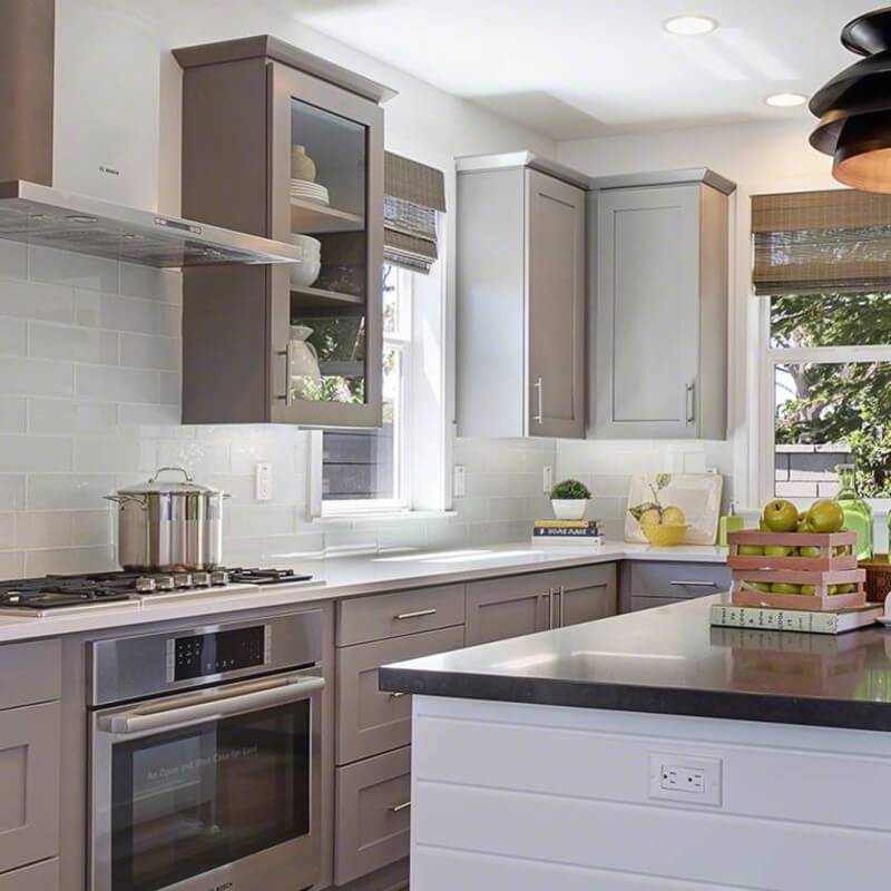 White Glazed Porcelain Arabesque Backsplash Tile