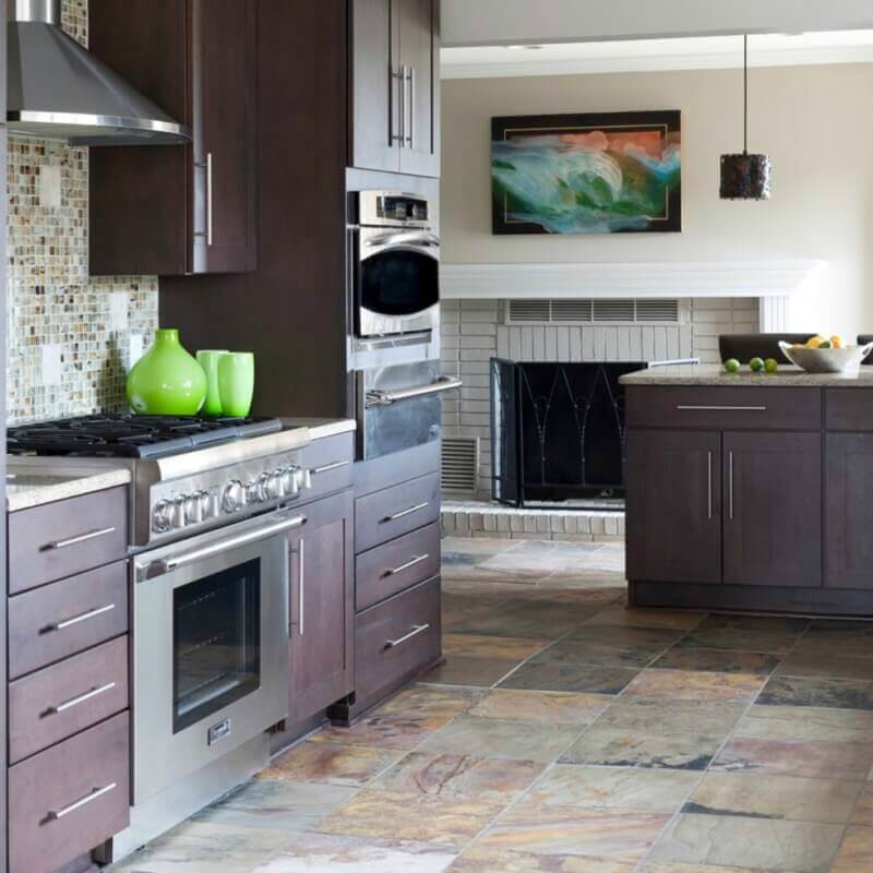 https://cdn.msisurfaces.com/images/blogs/posts/2017/05/jak-slate-tile-flooring-kitchen-scene-photo-credit-houzz+(1).jpg