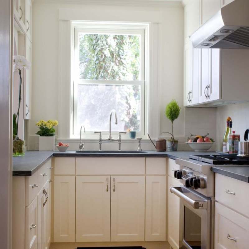 Granite Countertops For Small Kitchens Countertops Ideas   Black Pearl Granite Countertop Photo Credit Houzz 