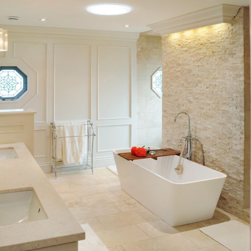 Tips From The Trade Should You Use Stacked Stone In Bathroom - Stacked Stone Feature Wall Bathroom