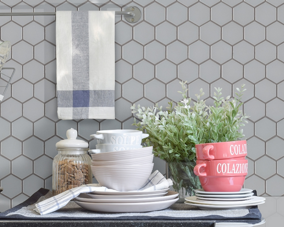 featured-image-how-to-clean-stubborn-grime-from-your-kitchen-backsplash-msi