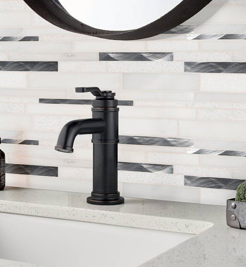 black and white bathroom backsplash