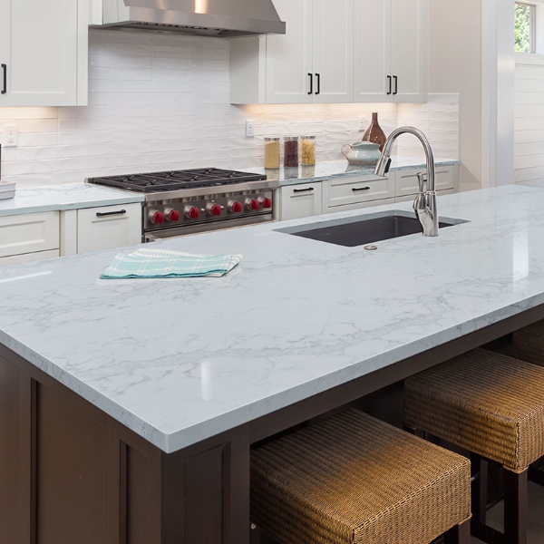 How Do Quartz Countertops Compare to Natural Stone Slabs?