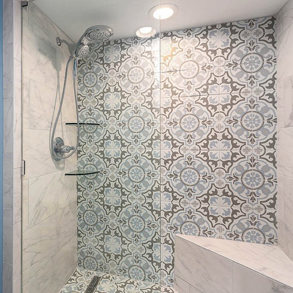 instagram-blume-floral-pattern-shower-wall