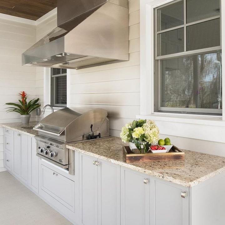 How to Use Green Granite Countertops to Make a Kitchen Look Larger -  Mountain Empire Stoneworks Asheville