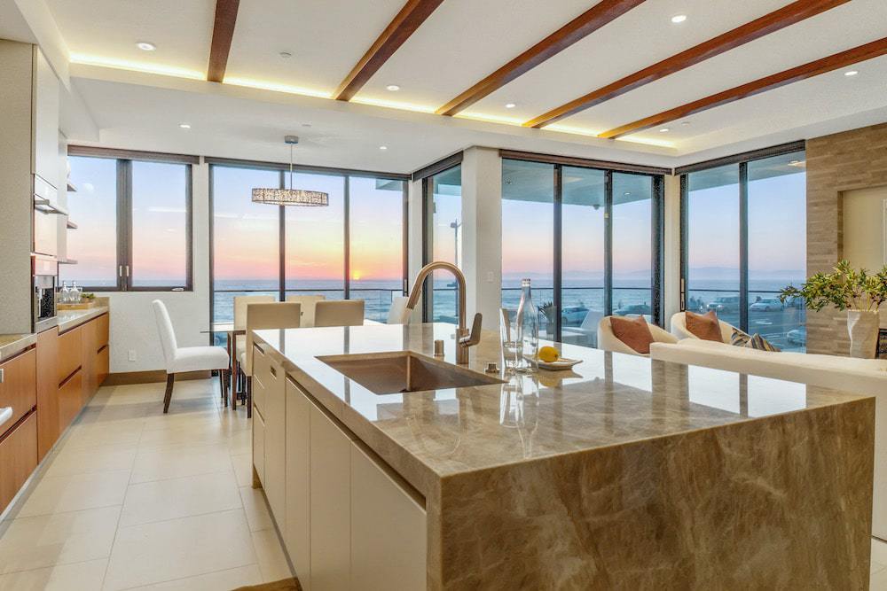 msi-madreperoia-quartzite-cafe-quartzite-kitcehn-counter-in-high-rise-pentouse-min