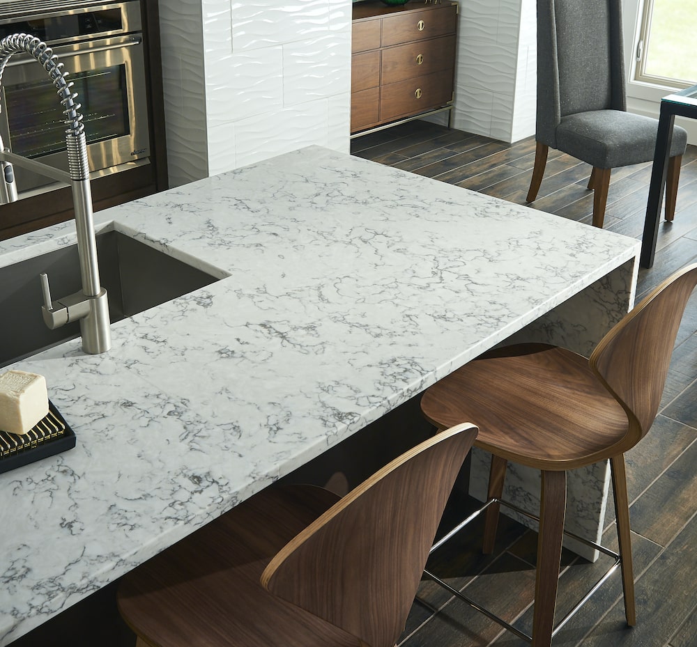 https://cdn.msisurfaces.com/images/blogs/posts/2023/07/msi-blanca-arabescato-quartz-kitchen-counterop-min.jpg