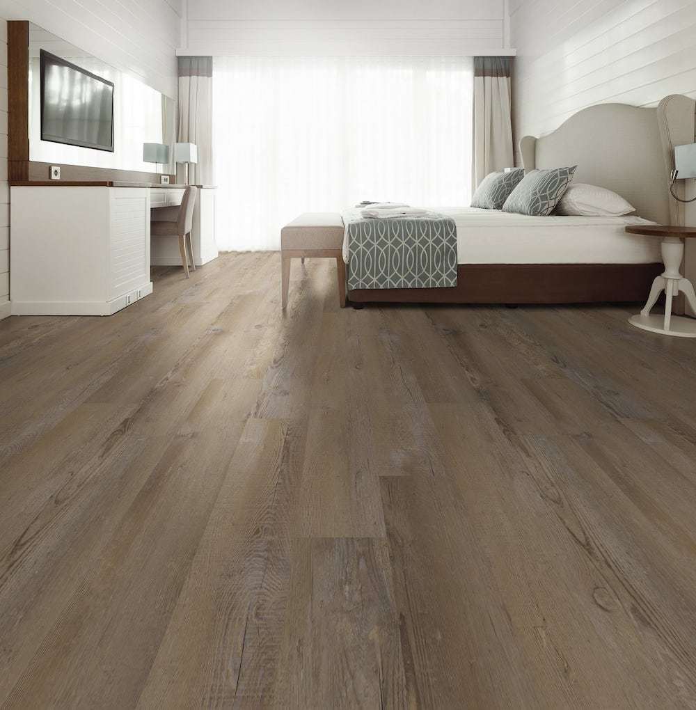 Is Laminate Flooring or Carpet Better for a Bedroom?