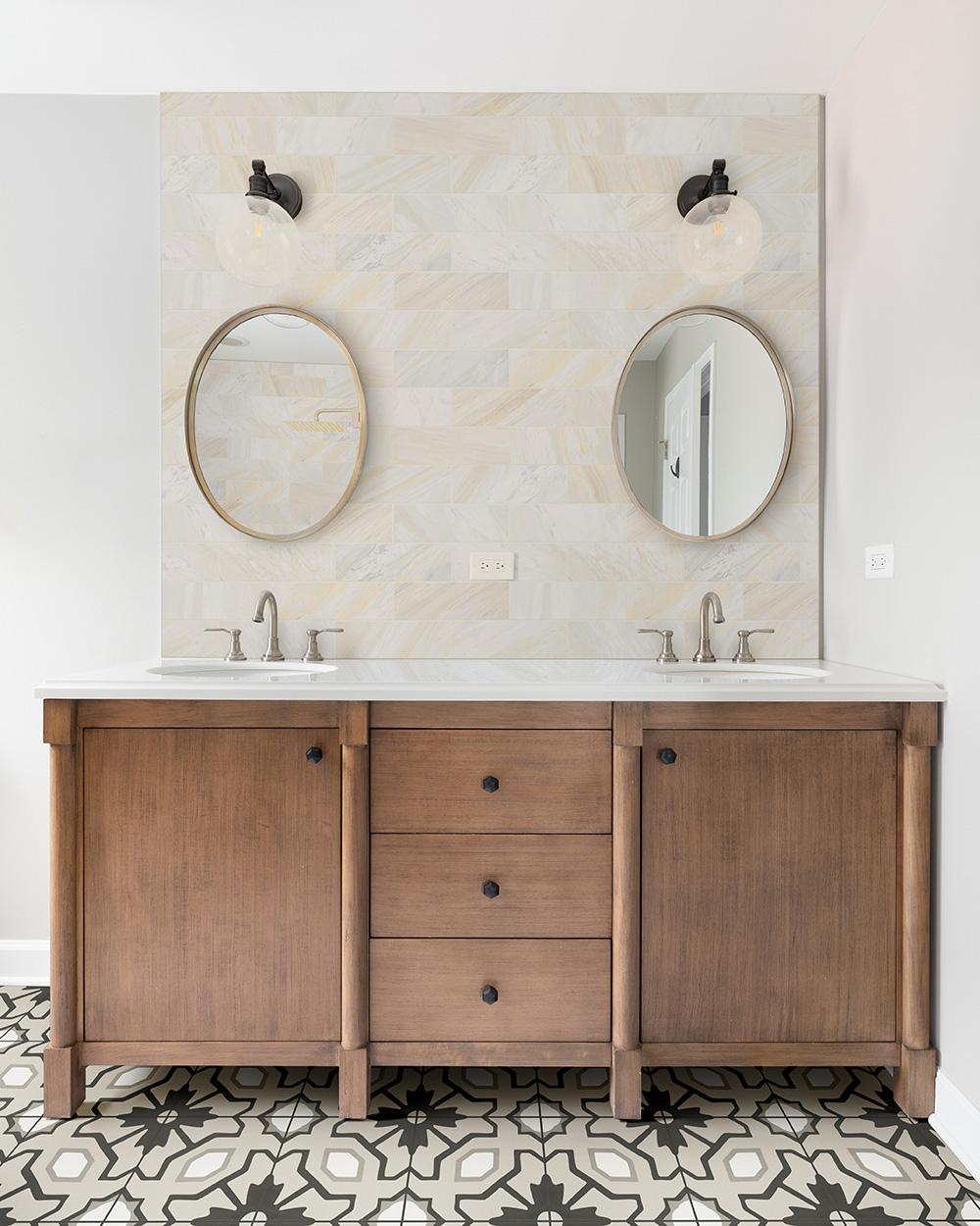 athena-gold-4x12-marble-subway-tiles-in-bathroom