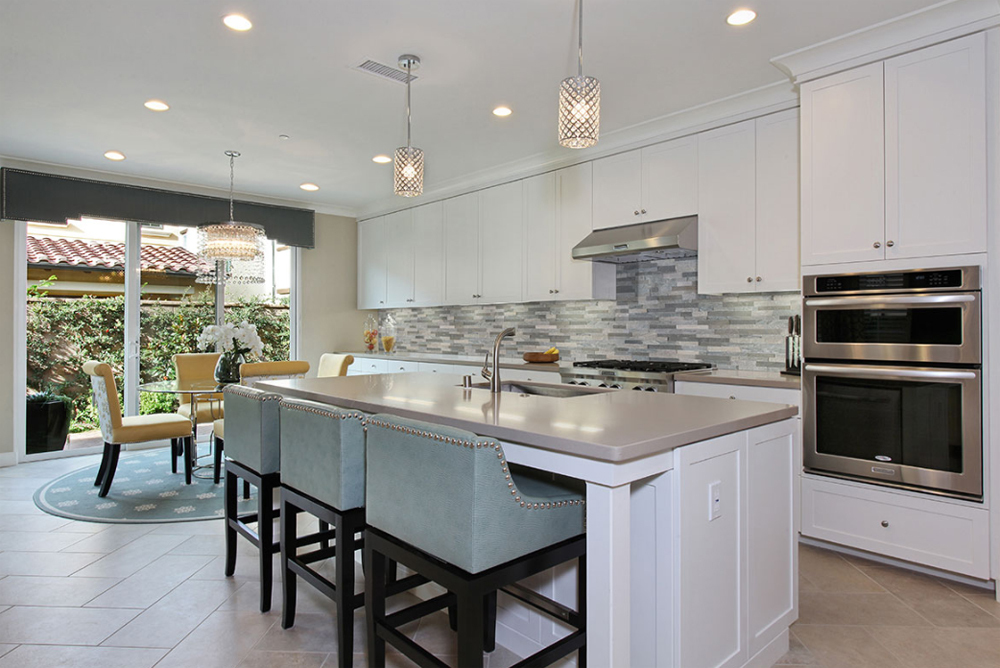 sierra-blue-mini-stacked-stone-interior-project