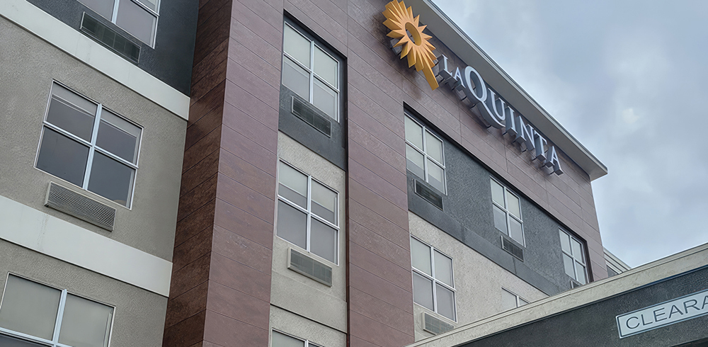 la-quinta-ventilated-porcelain-facade-daytime