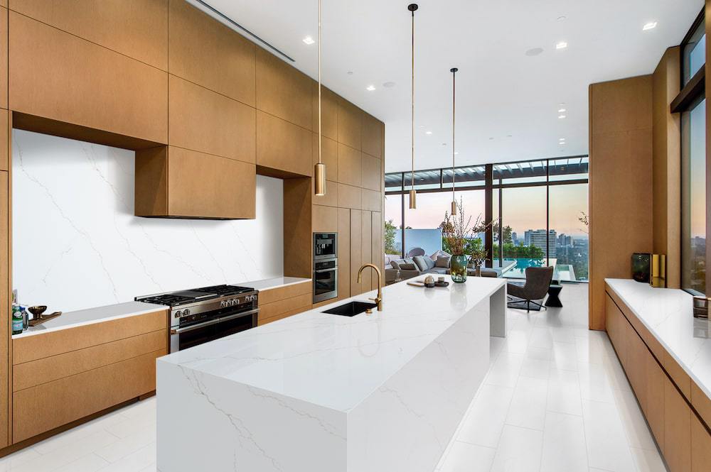 msi-calacatta-miraggio-gold-clean-and-soft-quartz-with-marble-look-kitchen-counter-nov-2022-min