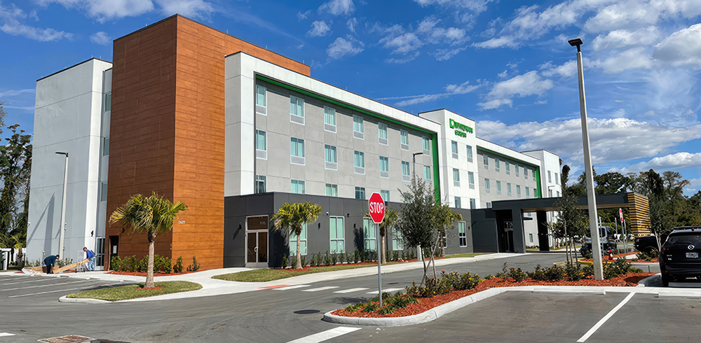 wyndam-garden-porcelain-ventilated-facade-full-building