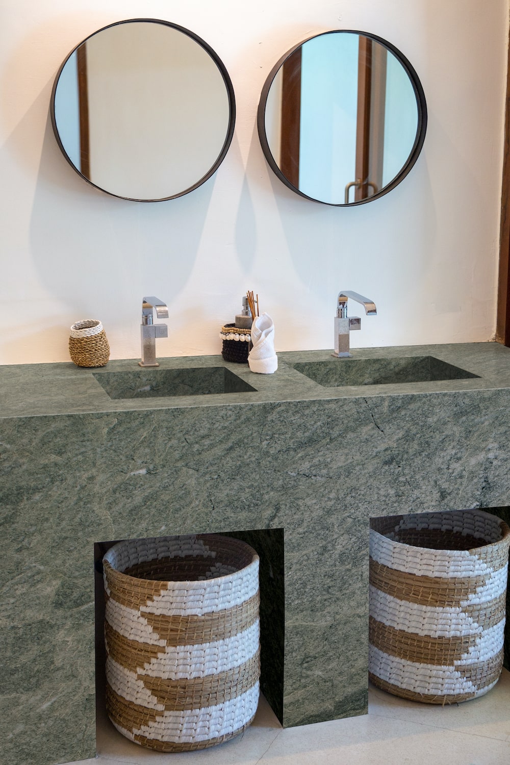 msi-costa-esmeralda-granite-bathroom-counter-min