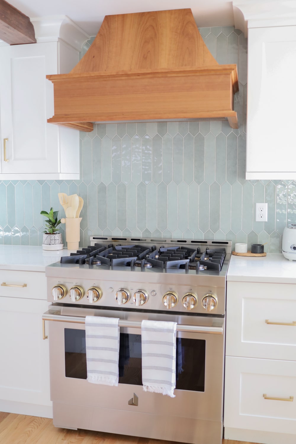 msi-renzo-jade-pickett-wall-tile-stove-backsplash-min