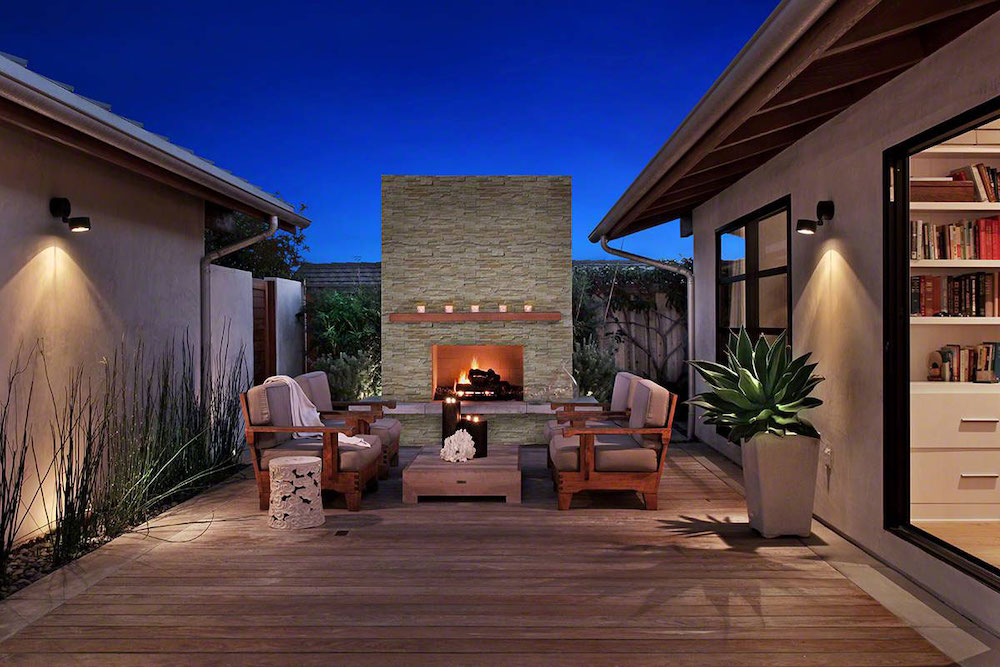 msi-golden-honey-stacked-stone-in-outdoor-fireplace