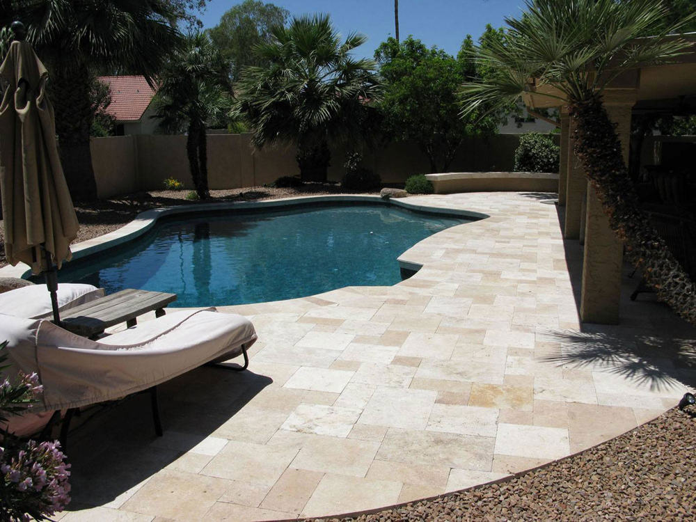tuscany-beige-tumbled-travertine-natural-stone-pavers