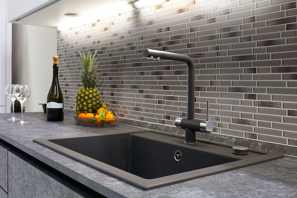 msi-champagne-blend-interlocking-6mm-glass-mosaic-tile-in-kitchen-backsplash