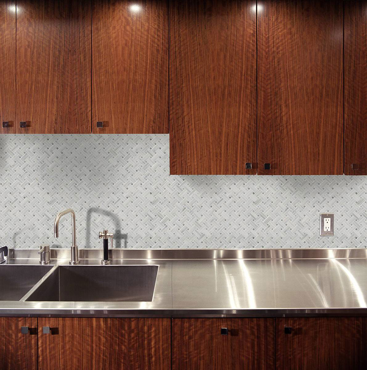 msi-carrara-white-basketweave-pattern-in-kitchen-backsplash
