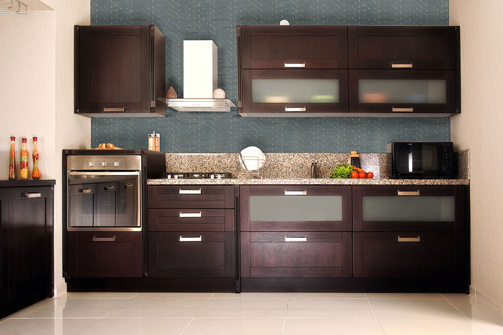 msi-silverina-interlocking-in-kitchen-backsplash