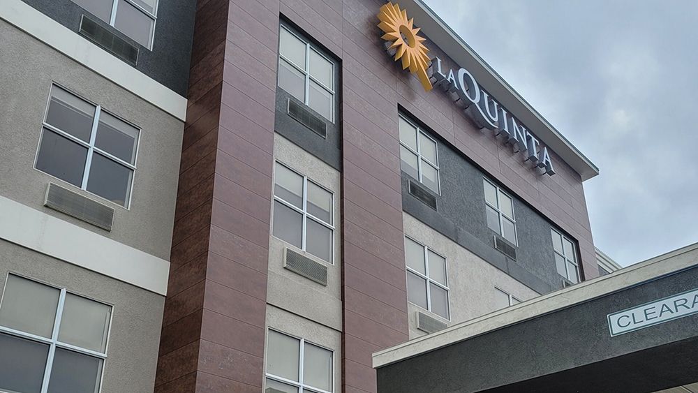 ventilated-facade-on-exterior-of-hotel