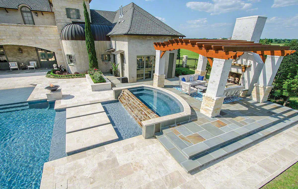 msi-tuscany-beige-tumbled-pavers-in-poolside-patio