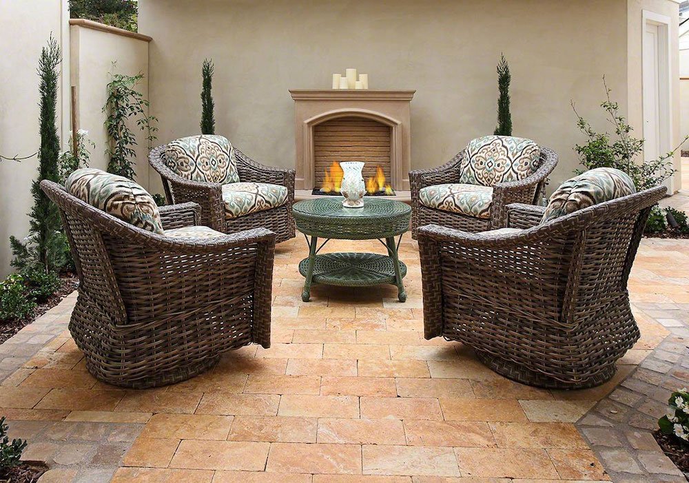 msi-tuscany-walnut-tumbled-pavers-in-outdoor-patio