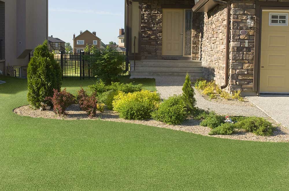 Transforming Landscapes With Evergrass®: How MSI's Artificial Turf Outshines Traditional Lawns