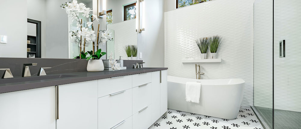 msi-calacatta-laza-grigio-quartz-in-bathroom-countertop