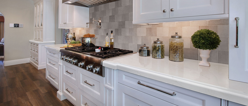 calacatta-miraggio-quartz-kitchen