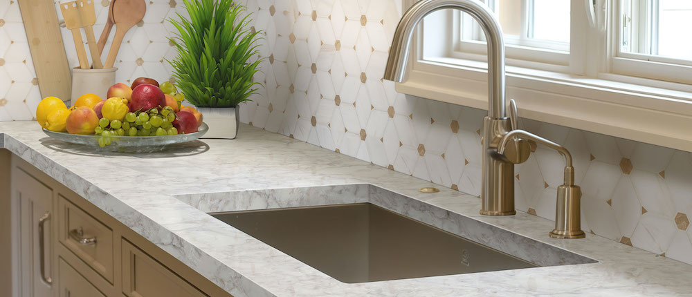 msi-calacatta-ocellio-quartz-in-kitchen-countertop
