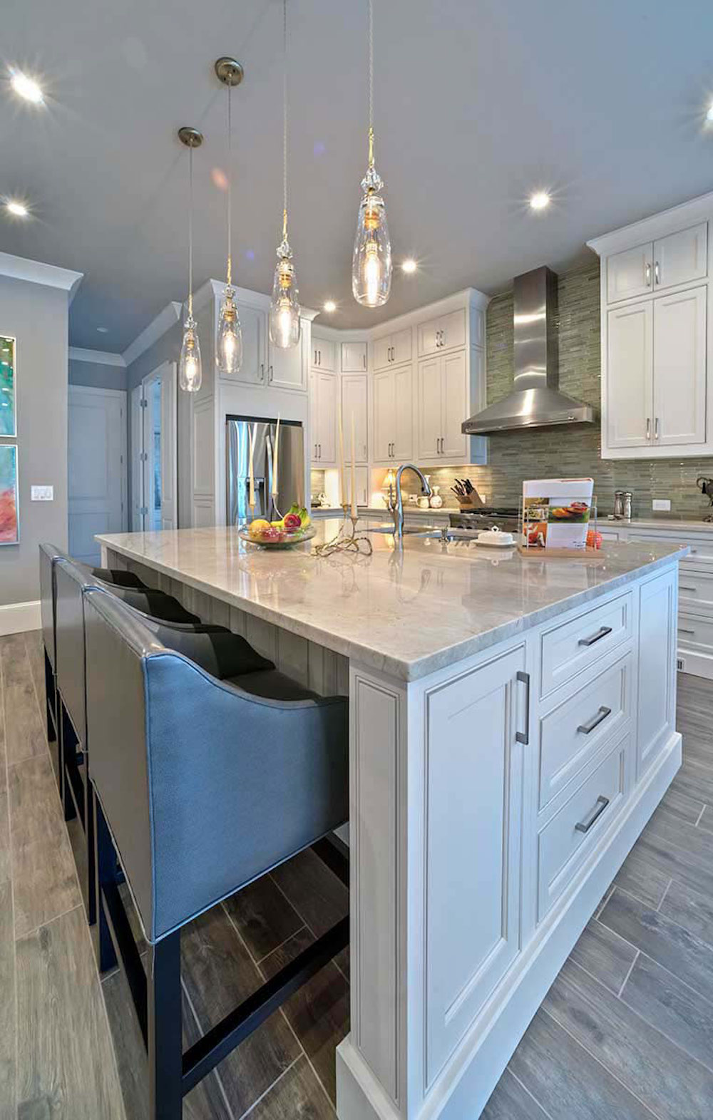 msi-madreperola-quartzite-in-kitchen-countertop