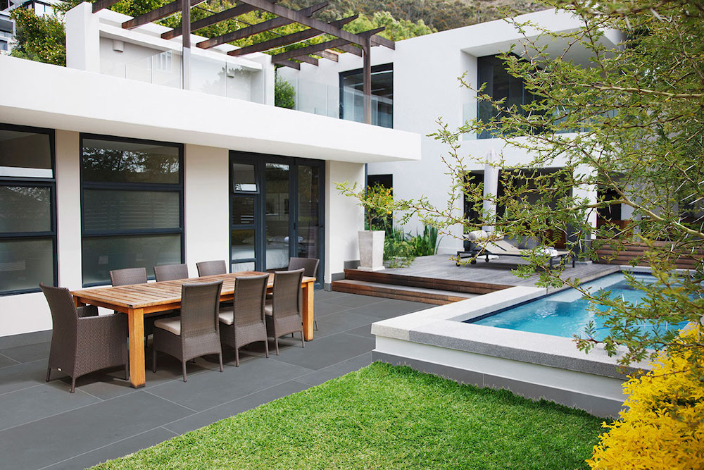 msi-montauk-blue-slate-outdoor-tile-in-patio-and-walkway