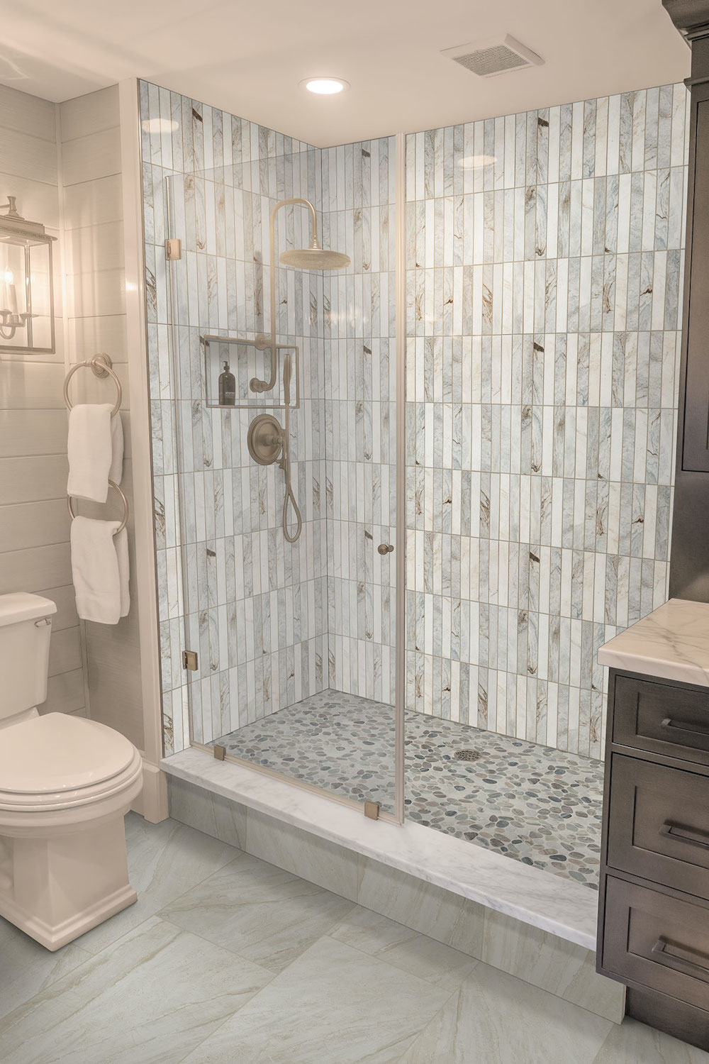 msi-arabescato-venato-white-marble-in-shower