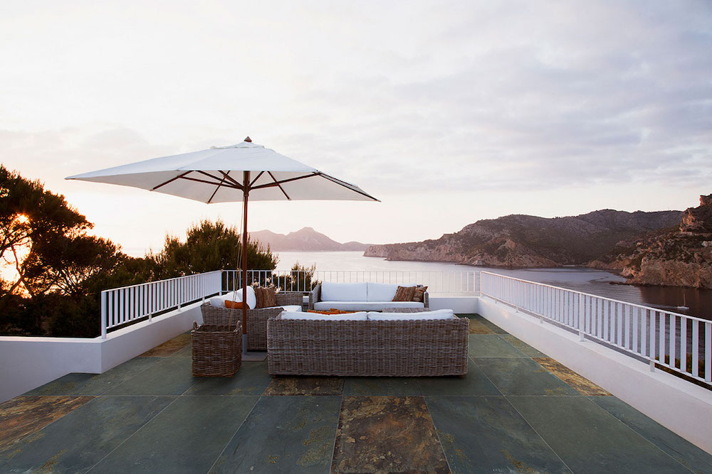 msi-california-gold-slate-in-outdoor-patio