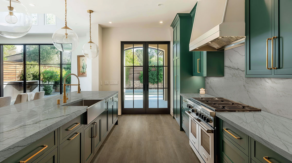 gray-canyon-quartzite-with-backsplash