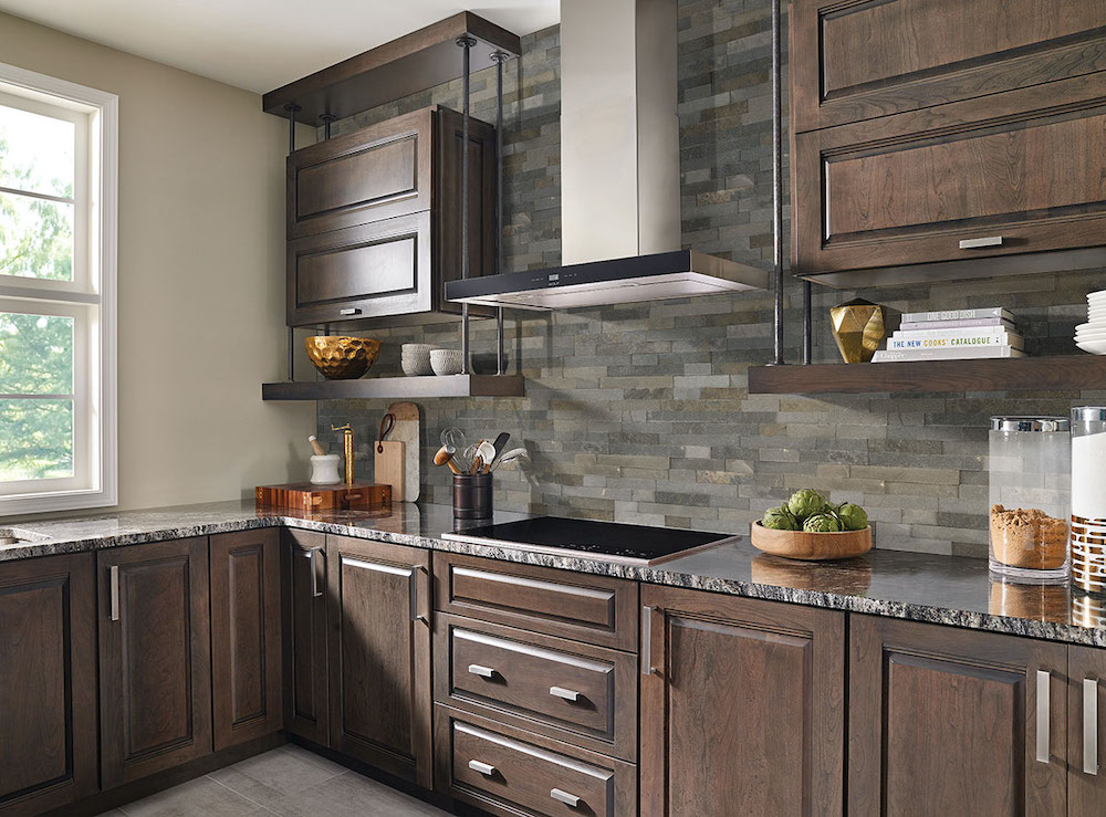 msi-sedona-grey-stacked-stone-in-kitchen-backsplash