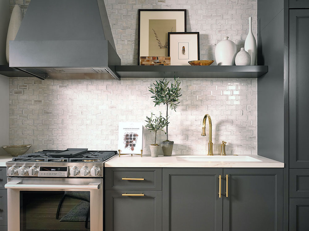 msi-angora-framework-subway-in-kitchen-backsplash
