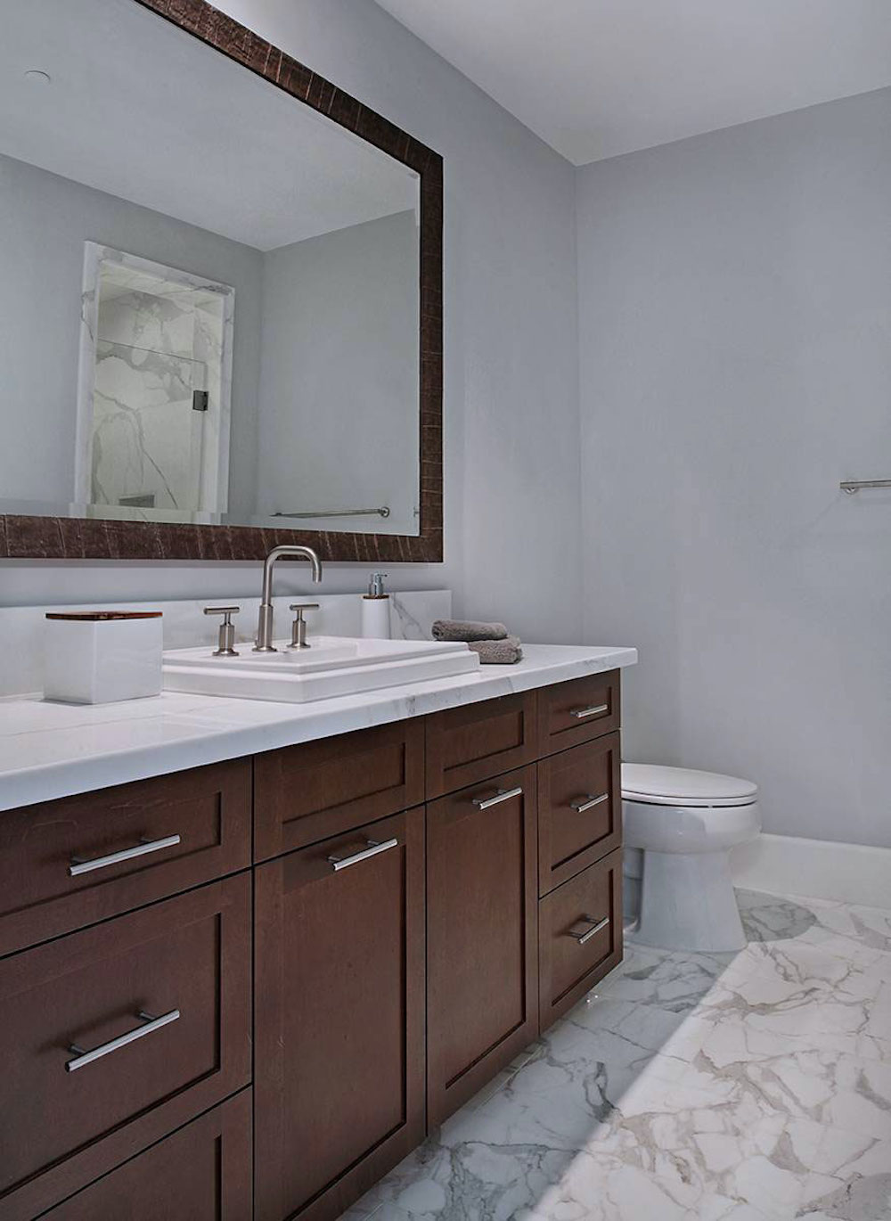 msi-calacatta-gold-marble-bathroom-flooring