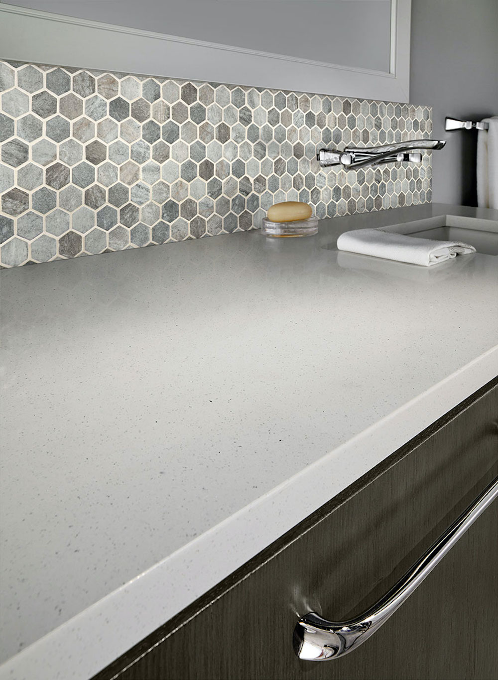 msi-stonella-hexagon-glass-tile-in-kitchen-backsplash