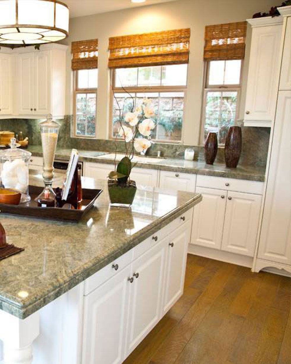 msi-costa-esmeralda-granite-in-kitchen-countertop