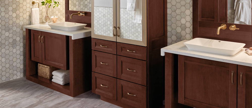 msi-calacatta-vicenza-quartz-in-bathroom-countertop