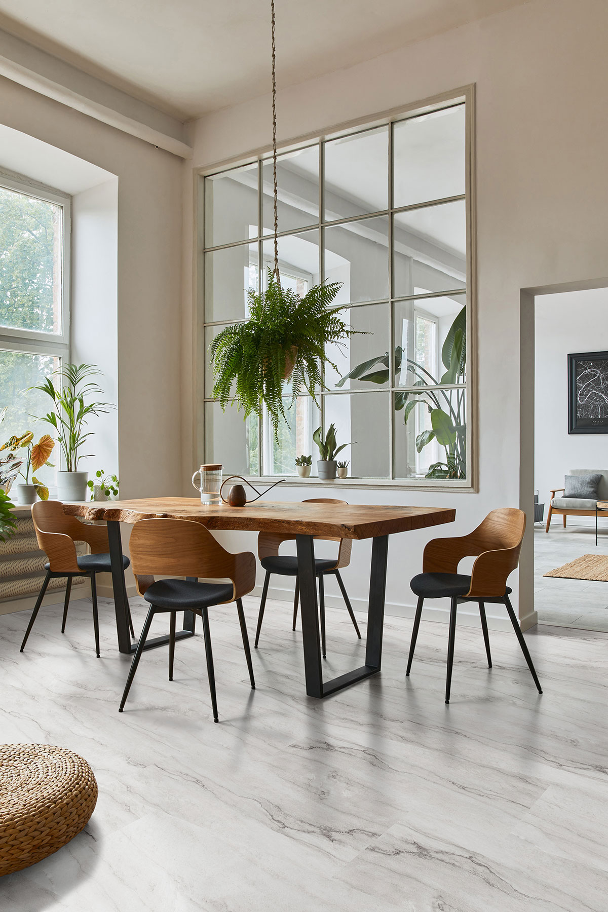 msi-quarzo-taj-lucury-vinyl-tule-on-kitchen