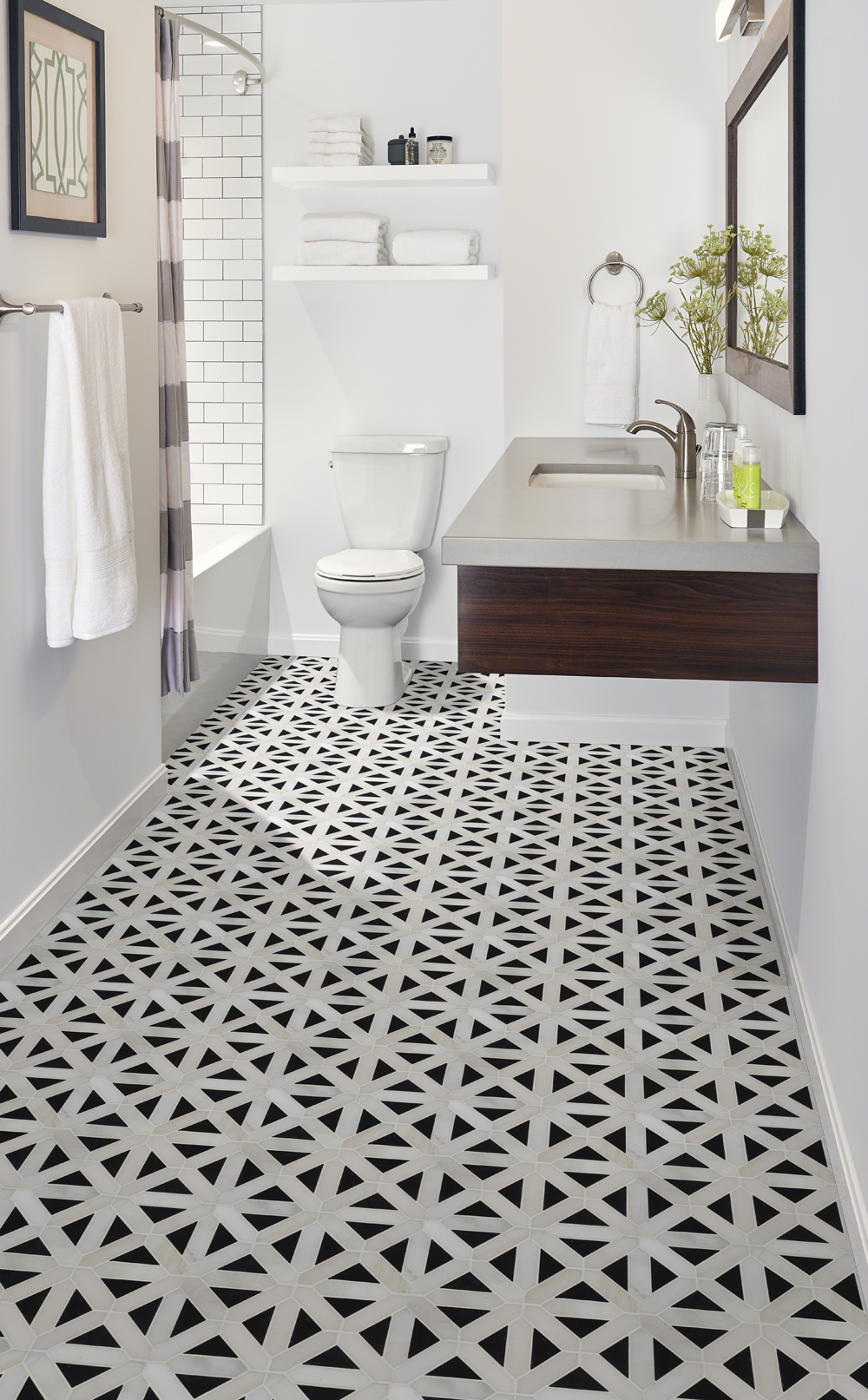 retro-fretwork-polished-black-and-white-tile