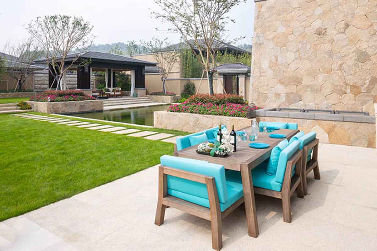 Marble Finish Flooring in Patio Area