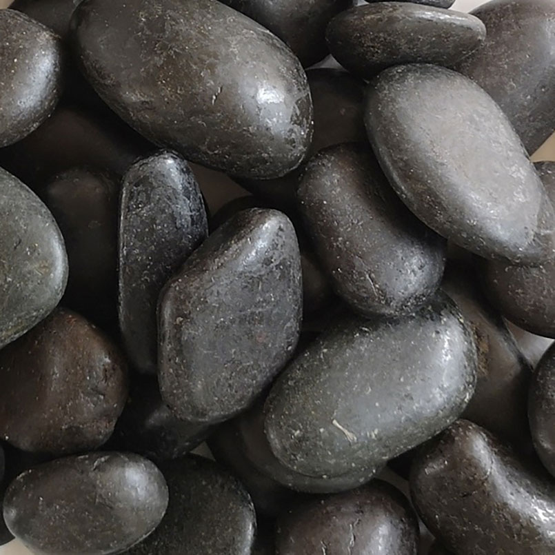 Ash Beach Black Pebbles