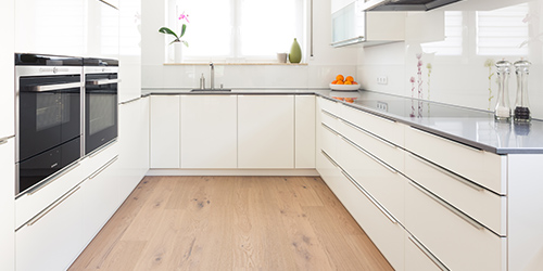 laminate wood flooring in kitchen