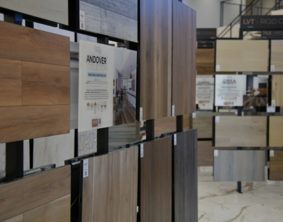 BUYING GUIDE luxury vinyl flooring
