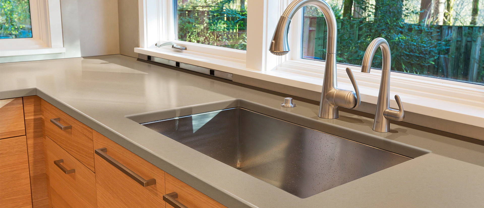 Hazelwood Quartz countertop in a warm and inviting kitchen